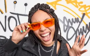 filterable-carousel-imagespeople-4-button