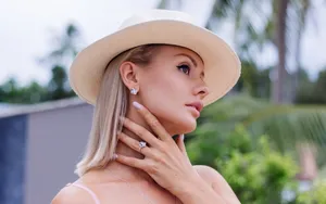 filterable-carousel-imagespeople-2-button