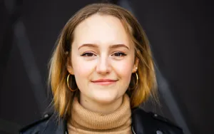 filterable-carousel-imagespeople-6-button